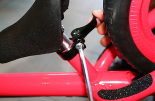 Wynn Kick Bikeの組み立て方 step 10